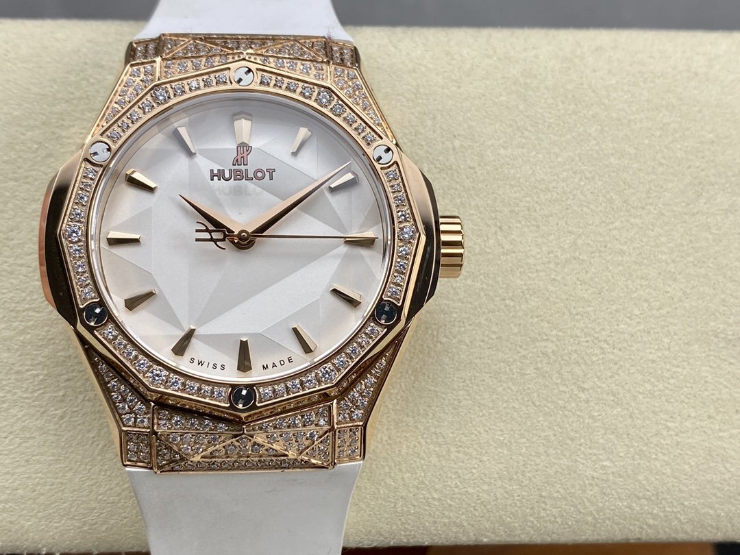 Hublot Classic Fusion Orlinski Diamonds