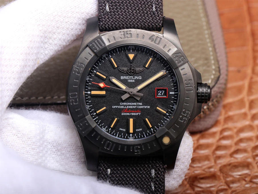 Breitling Avenger Blackbird Aircraft, -1:1 Superclone 1 4d39d6_402fd19b86564509b6e7c57afd1c632emv2-1.webp