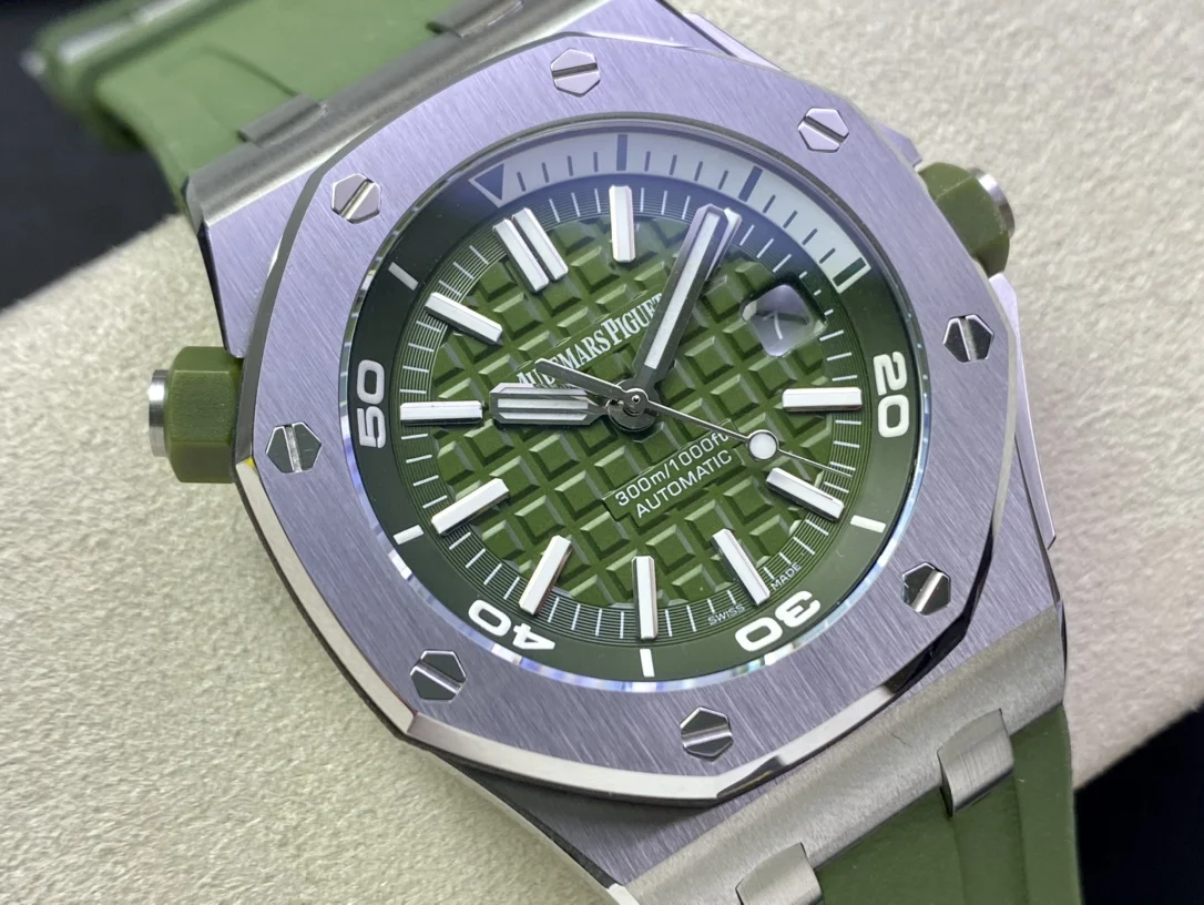 Audemars Piguet Royal Oak Offshore Diver  1:1 Superclone