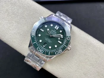 OMEGA Seamaster Diver 300M 42mm Green Dial