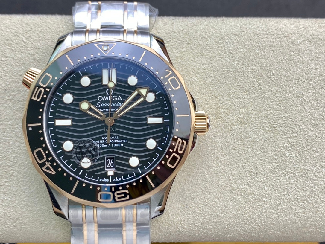 New Omega Seamaster Hippocampus 300M Rose Gold 1:1 Superclone