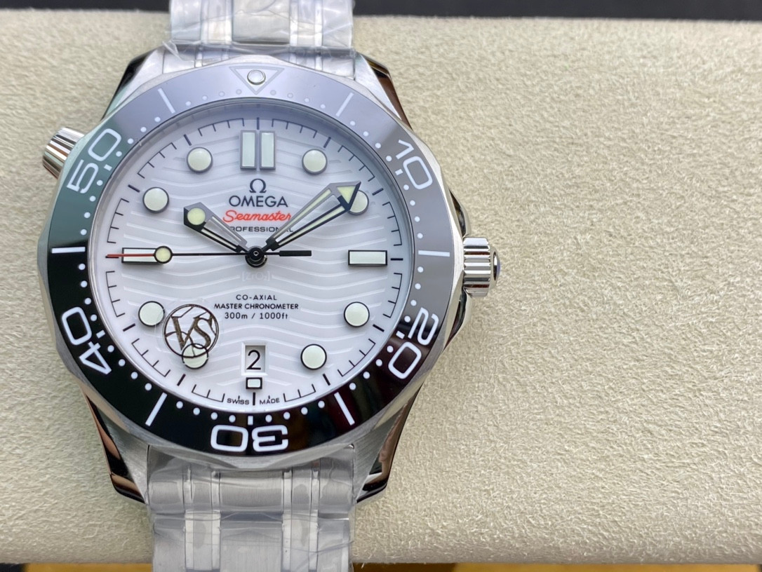 Omega Seamaster 300M White Dial Superclone