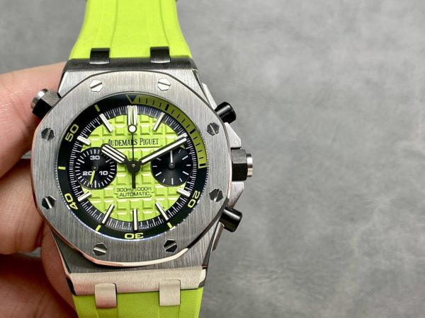 Audemars Piguet Royal Oak Offshore Diver 26703 product image 1