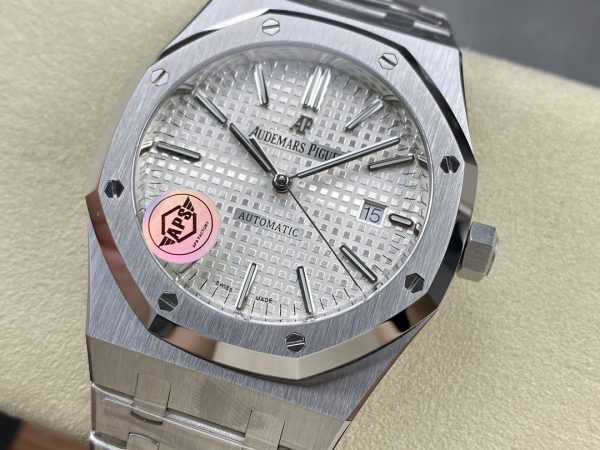Audemars Piguet RO 15400 White Dial product image 2