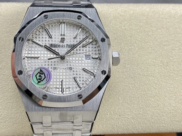 Audemars Piguet RO 15400 White Dial product image 1
