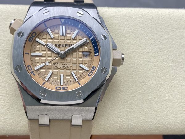 Audemars Piguet Royal Oak Offshore Diver 15710 — Configuration 03 product image 1