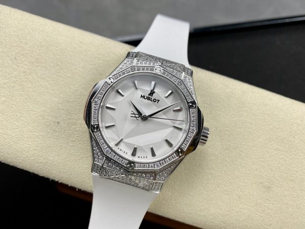 Hublot Classic Fusion Orlinski Diamonds White Dial product image 2