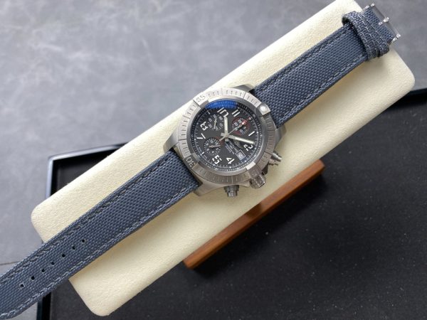 Breitling Avenger Titanium Case — Configuration 02 product image 2