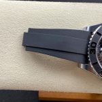 Yacht-Master 42mm Black Dial Steel Case & Rubber Strap – product image 1