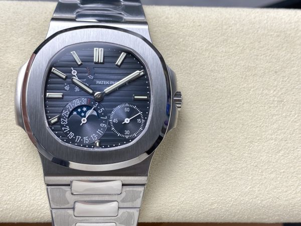 Patek Nautilus Moonphase 5711 - 1:1 Swiss Clone product image 1