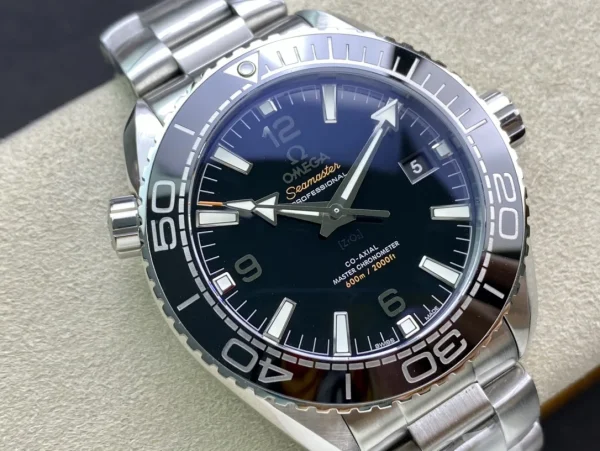 Omega Seamaster Seahorse 600m Medium product image 2