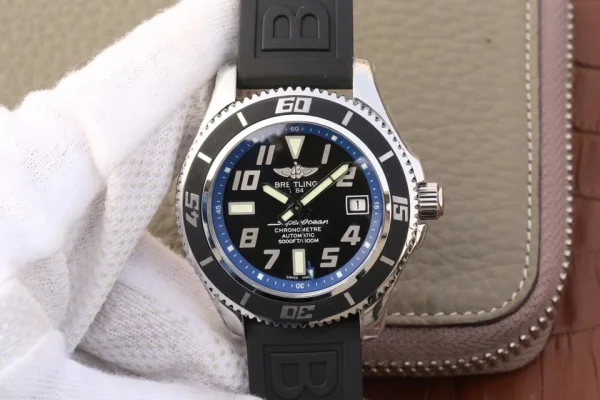 Breitling SuperOcean - 42mm — Configuration 02 product image 1