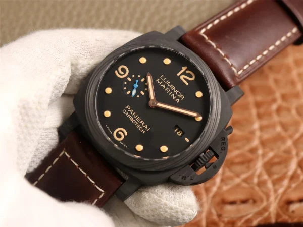 Panerai Luminor Marina PAM661 Carbotech product image 2