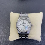 Audemars Piguet Royal Oak 67650 33mm — Configuration 01 product image 1