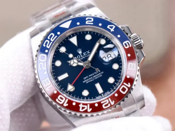 Rolex GMT-Master II 116719BLRO product image 2