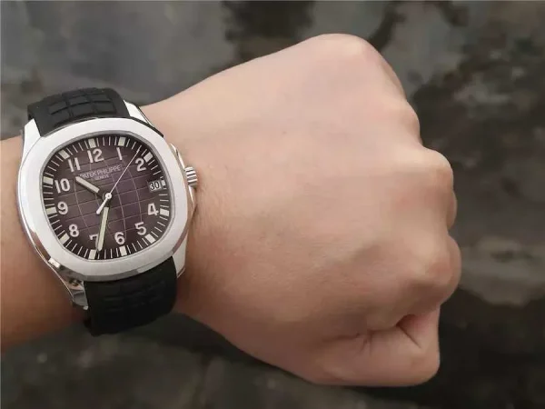 Patek Philippe Aquanaut 5167 — Configuration 01 product image 2