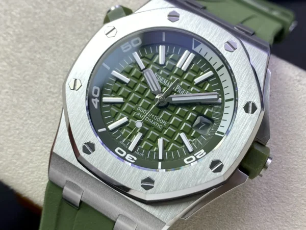 Audemars Piguet Royal Oak Offshore Diver product image 2