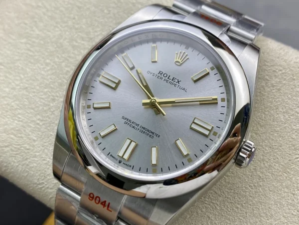 Rolex Oyster Perpetual 41 Ref: 124300 — Configuration 02 product image 2
