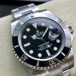 Rolex Submariner Date – product image 1