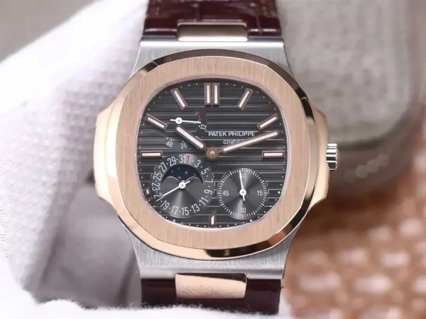 Patek Philippe Nautilus 5712/1A-001 — Configuration 05 product image 1
