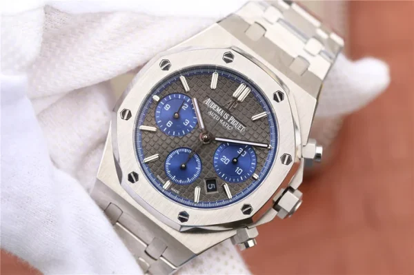 Audemars Piguet Royal Oak Chronograph — Configuration 01 — Reference RSC-18933 product image 2