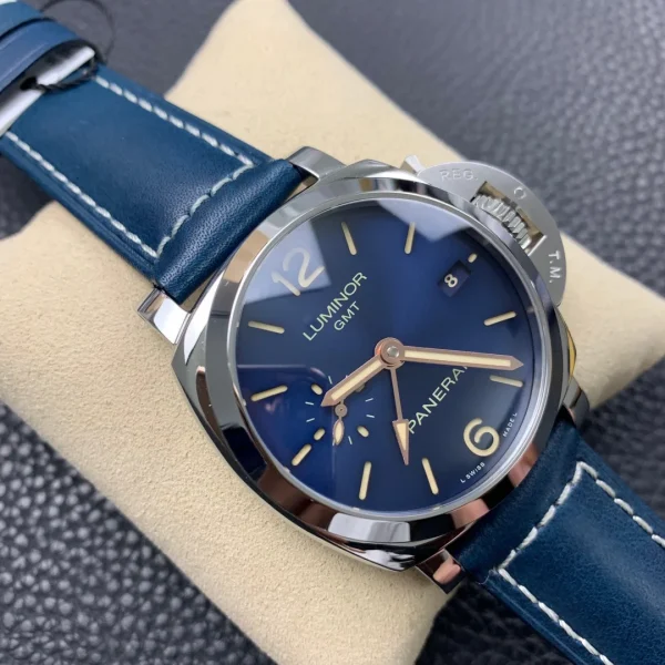 Panerai Luminor 1950 3 Days GMT Automatic PAM 688 product image 1