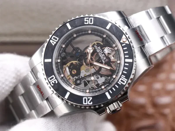 Submariner (No Date) 114060-APP product image 2