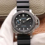 Panerai Luminor Submersible PAM 683 product image 1