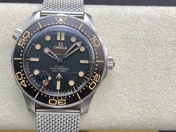 Omega Seamaster Diver 300M CO-AXIAL Master Chronometer 42mm Titanium product image 1