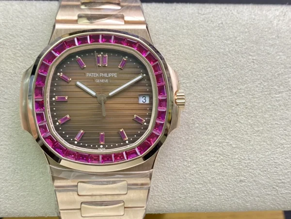 Patek Philippe Nautilus 5723 product image 1
