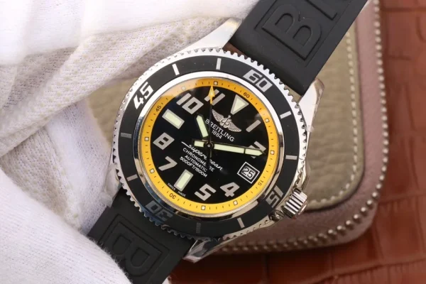 Breitling SuperOcean - 42mm — Configuration 01 product image 2