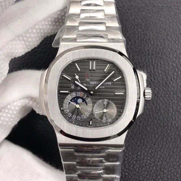 Patek Philippe Nautilus 5712 product image 1