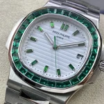 Patek Philippe Nautilus 5711 diamond-studded — Configuration 02 – product image 1