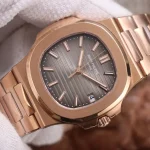 Patek Philippe Nautilus 18K Rose Gold 5711/1R — Configuration 02 product image 1