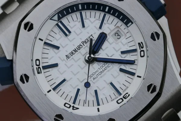 Audemars Piguet Royal Oak Offshore Diver 15703 — Configuration 04 product image 2