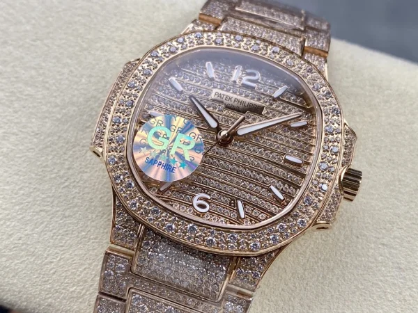 Patek Philippe Aquanaut 7118/1450R-0011 product image 2