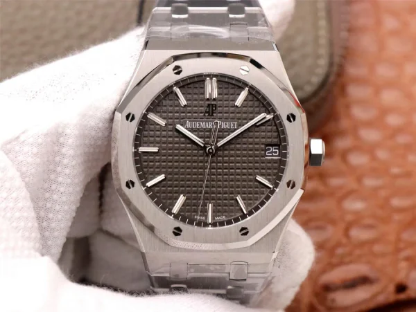 Audemars Piguet Royal Oak 15500 — Configuration 02 — Reference RSC-24126 product image 1