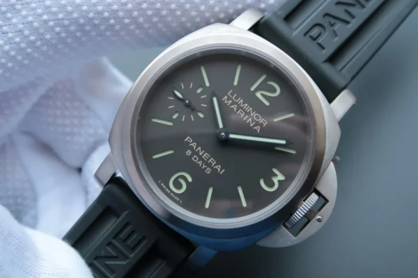 Panerai Luminor PAM564 product image 1