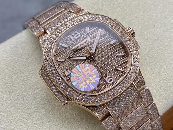 Patek Philippe Aquanaut 7118/1450R-0011 product image 1