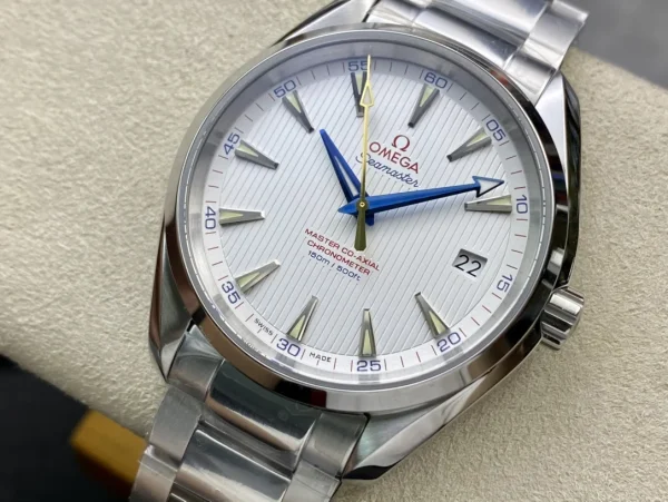 Omega Seamaster Aqua Terra 150M CO-AXIAL Master Chronometer — Configuration 02 product image 2