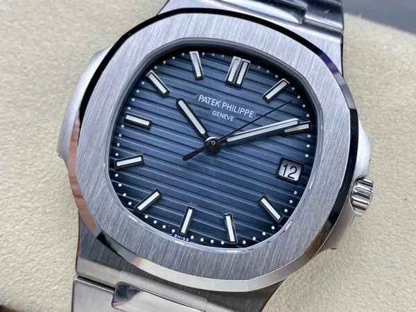 Patek Philippe 5811G Nautilus — Configuration 02 product image 1