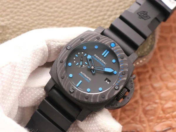 Panerai Luminor Submersible PAM 960 product image 1