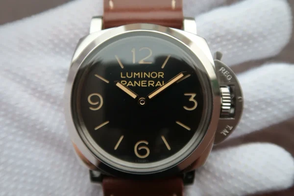 Panerai Luminor PAM372 1950 SuperLume Edition S product image 1