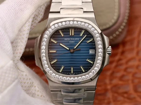 Patek Philippe Nautilus 5711/1R — Configuration 02 product image 1