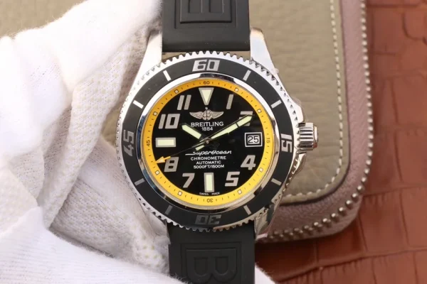 Breitling SuperOcean - 42mm — Configuration 01 product image 1