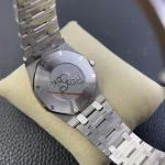 Audemars Piguet Royal Oak 67650 33mm — Configuration 01 – product image 1