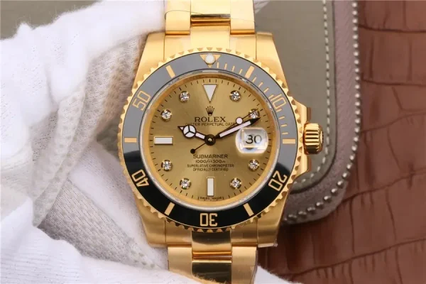 Rolex Submariner 18K yellow-gold product image 1