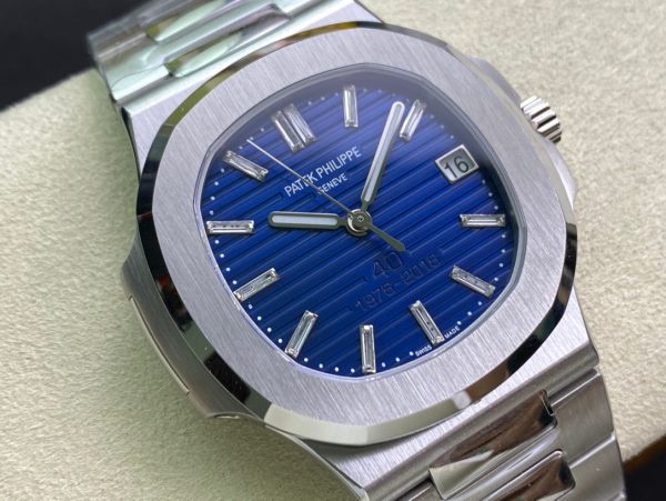 Patek Philippe Nautilus 40th Anniversary Platinum Edition (Ref. 5711/1P) product image 2