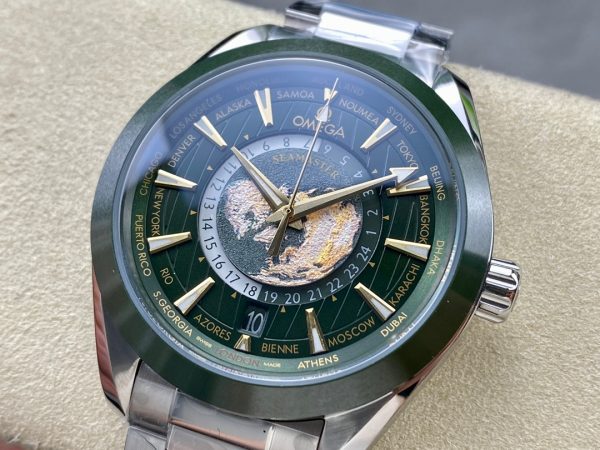 Omega Seamaster Universal Time 220.92.43.22.99.001 with a black dial — Configuration 02 product image 2
